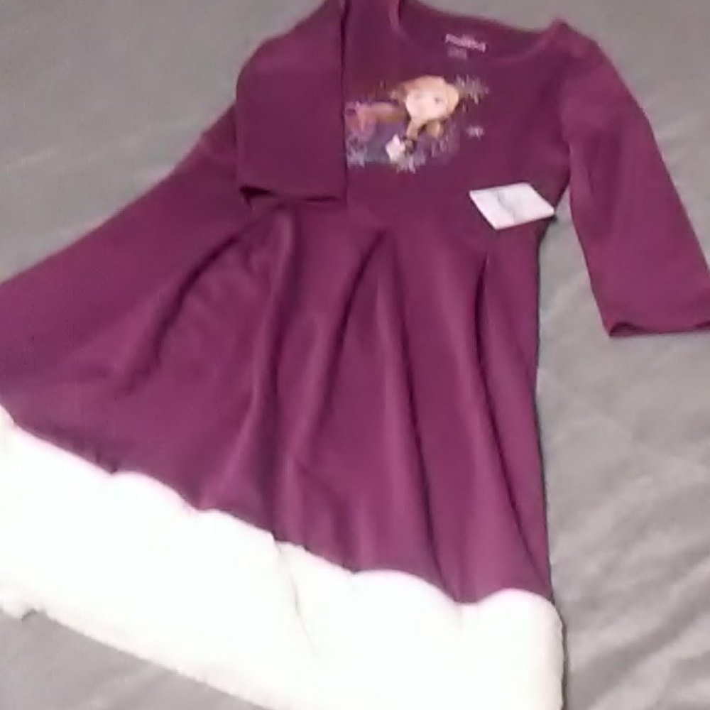 Girls dress